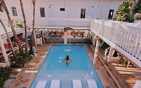 La Jamaca - An Island Vibe Hotel